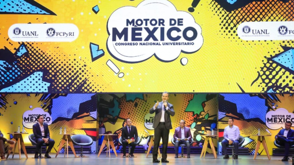 1200-x-675-px-2024-10-28t155630876 › Capital Regia Adrián De La Garza, Alcalde De Monterrey, Se Presenta En Congreso Nacional Universitario "motor De México".
